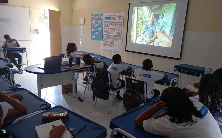 Filme sobre a história da aldeia Wassu Cocal emociona e inspira alunos de Alagoas