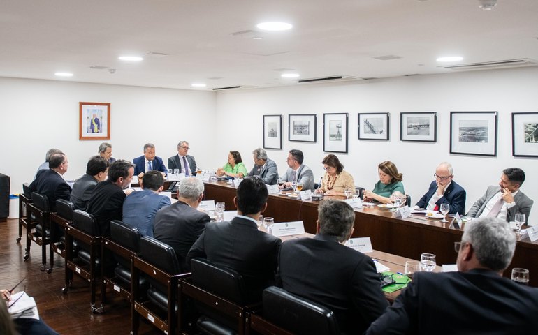 Governador defende isonomia na renegociação de dívidas estaduais com Tesouro Nacional