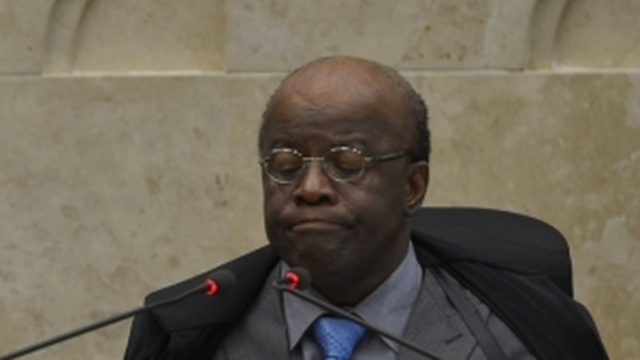 Joaquim Barbosa decidirá sobre prisão de condenados no mensalão