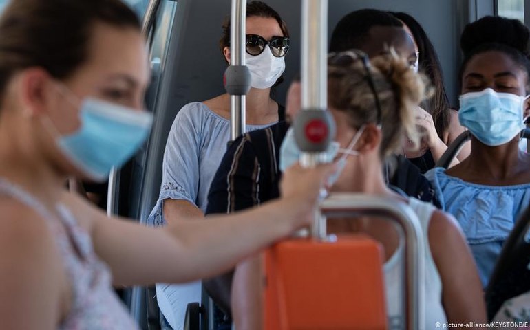 Cientistas alertam para transmissão do coronavírus pelo ar