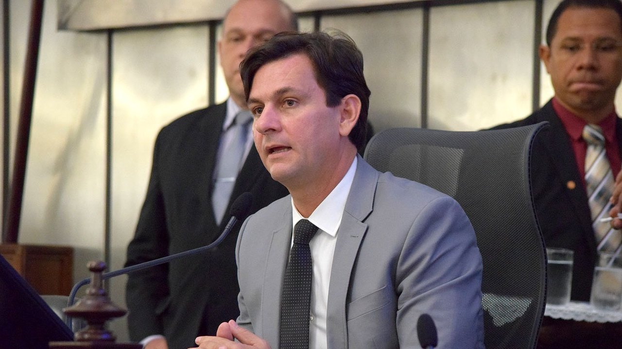 Marcelo Beltrão defende permanência do Fundeb e redistribuição de recursos entre os municípios