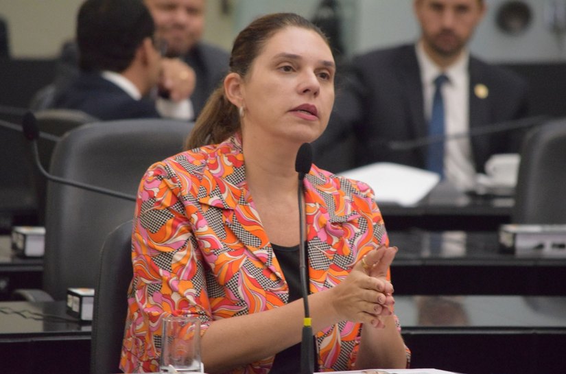 Em Maceió, evento discute participação feminina na política e apresenta dados de pesquisa nacional sobre o tema
