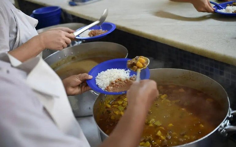 Brasil sai novamente do Mapa da Fome, aponta relatório da ONU