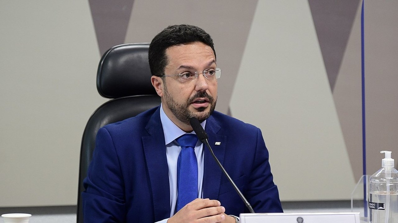 Presidente do FNDE diz ter ouvido ‘conversas tortas’ sobre pastores no MEC