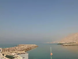 Irã busca apoio de Omã para cobrança de pedágio no Estreito de Ormuz