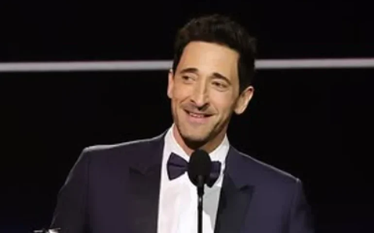 Adrien Brody bate recorde com o discurso mais longo da história do Oscar