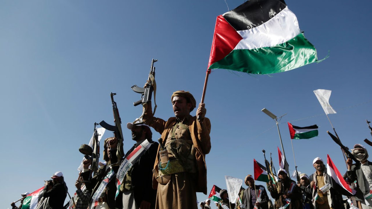 Rebeldes houthis do Iêmen assumem autoria de ataque de drone a Tel-Aviv, em Israel