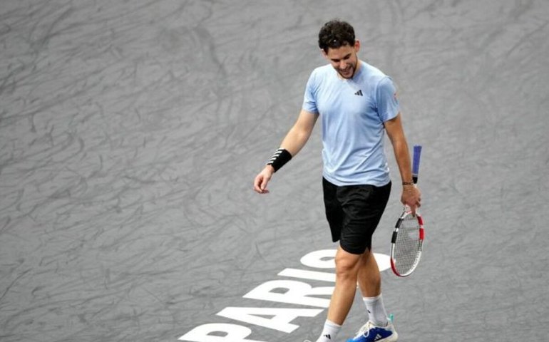 Thiem e Schwartzman se despedem em Roland Garros com homenagens; brasileiros avançam