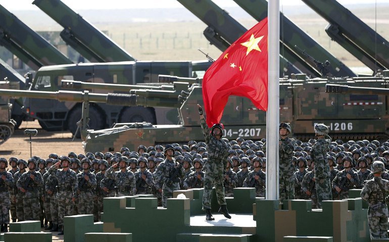 China apresenta quadricóptero tripulado capaz de lançar mísseis e decolar verticalmente