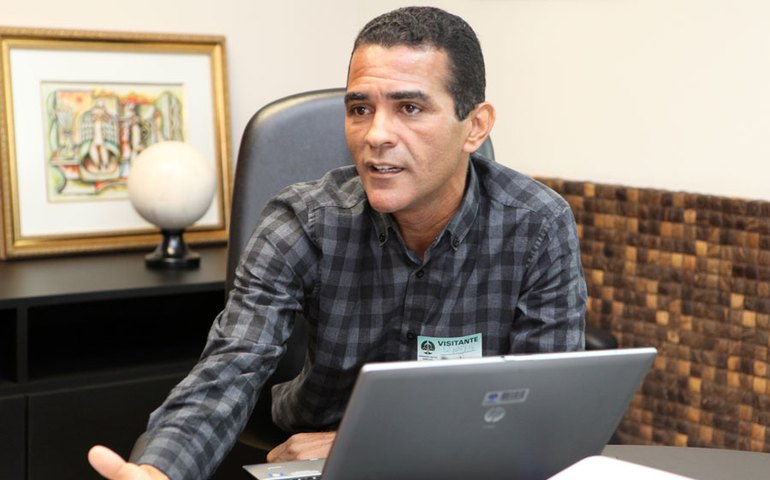 Servidor cria aplicativo que informa data de audiência