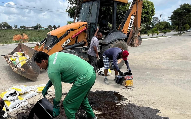 Prefeitura de Branquinha inicia operação tapa-buracos