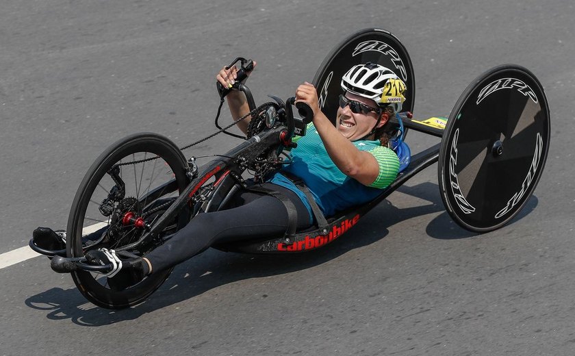 Jady Malavazzi conquista mundial de paraciclismo