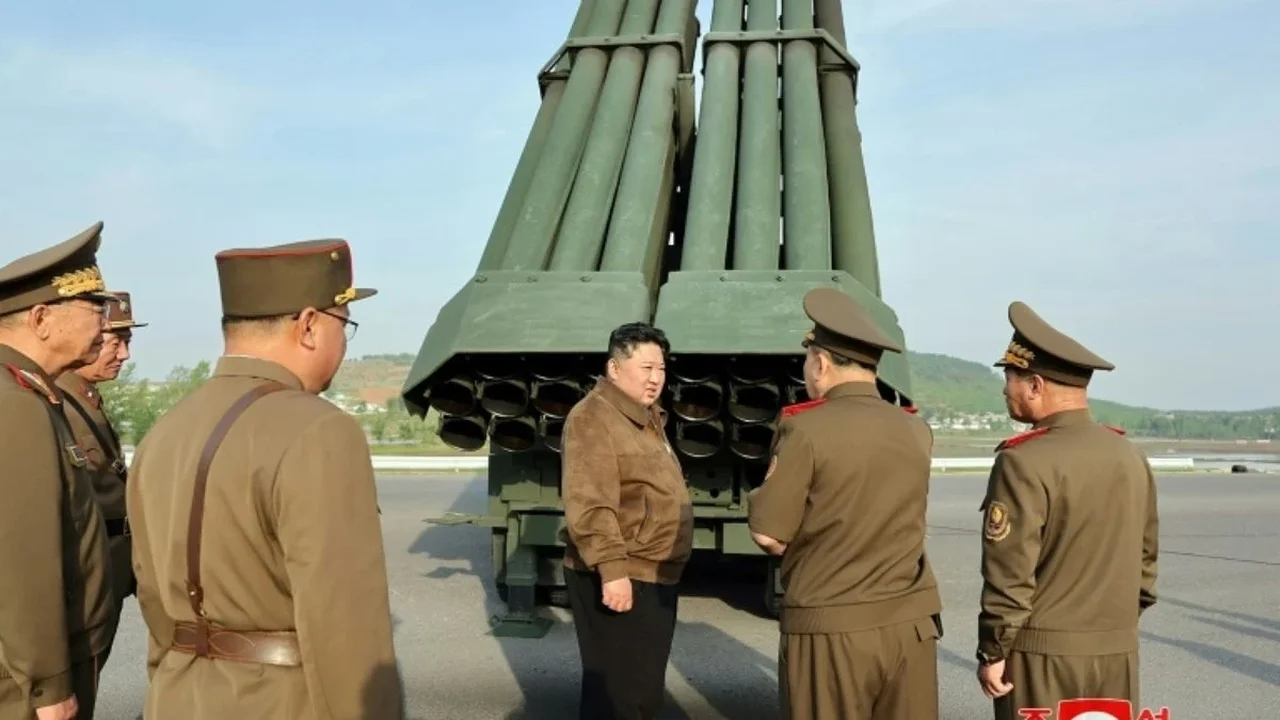 Coreia do Norte anuncia instalação de novos sistemas múltiplos de lança-foguetes