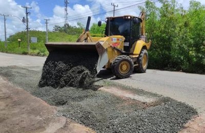 Prefeitura de Marechal Deodoro realiza manutenção asfáltica no Polo Industrial José Aprígio Vilela