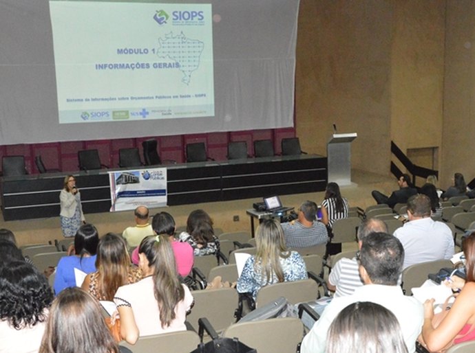 Seminário ensina prefeitos e secretários a prestar contas dos recursos da saúde
