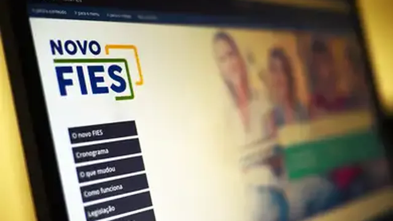 Governo lança linha de crédito para quem está em dia com o Fies e quer empreender; tire suas dúvidas