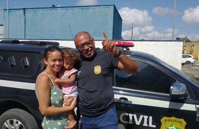 Em Matriz de Camaragibe, policial civil salva bebê que estava engasgado