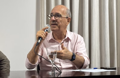 Prefeito Ronaldo Lopes antecipa pagamento de salário do mês de outubro e feriado