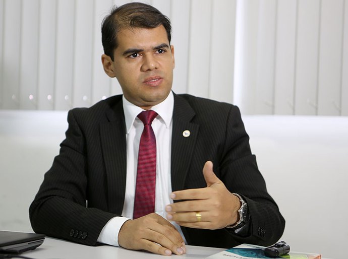 1ª Vara de Santana discute Combate ao Abuso de Crianças e Adolescentes