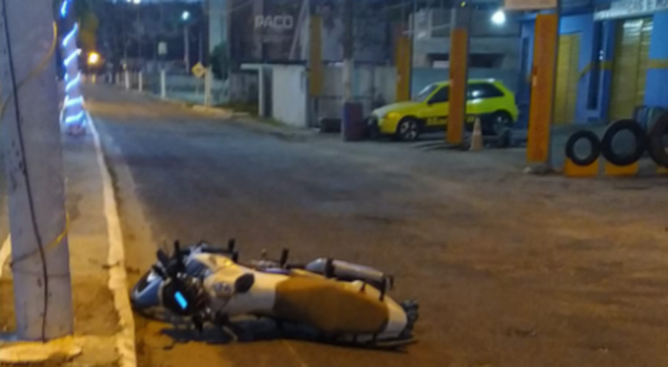 Jovem morre após colidir motocicleta contra um poste em Neópolis / Foto: Foto: Edvaldo Sousa