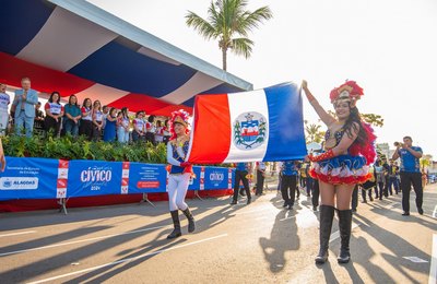 Desfile Cívico Estudantil celebra 208 anos de Alagoas e homenageia Nise da Silveira nesta terça