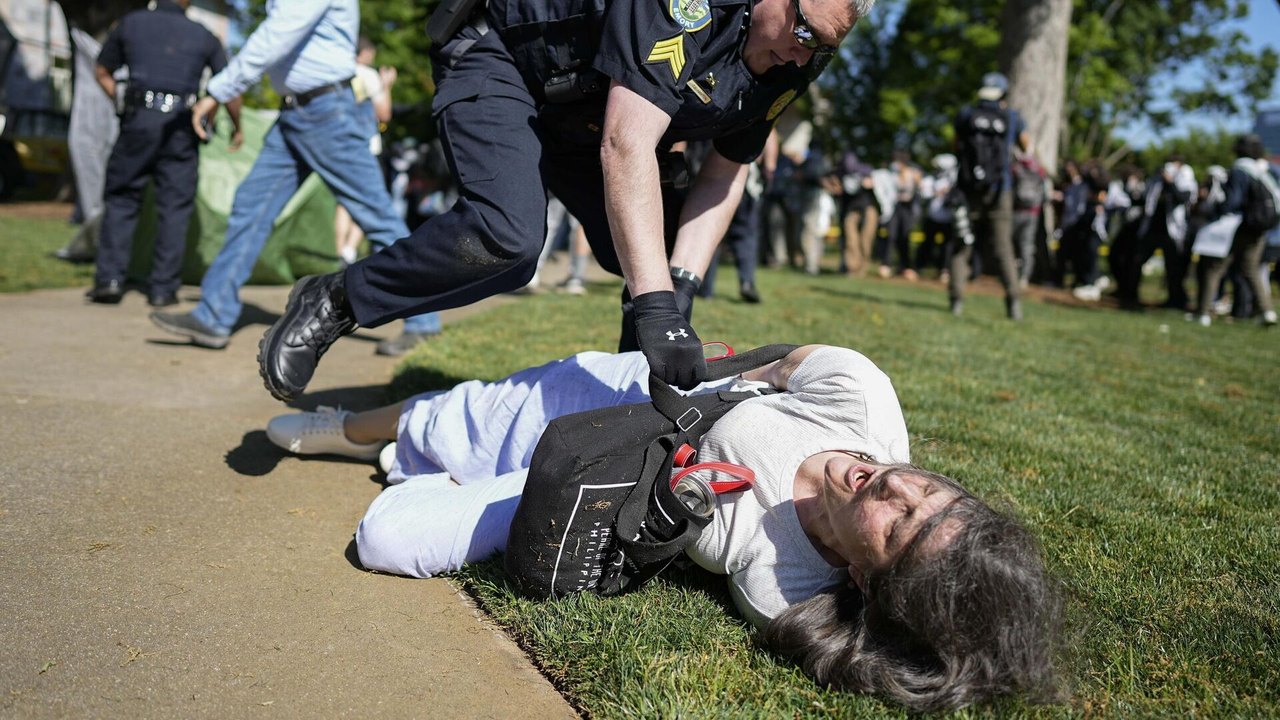 Governo Trump vai deportar estudantes estrangeiros que participaram de protestos pró-Palestina