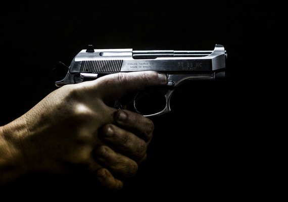 Mídia: Várias pessoas são hospitalizadas após tiroteio em shopping center em Connecticut