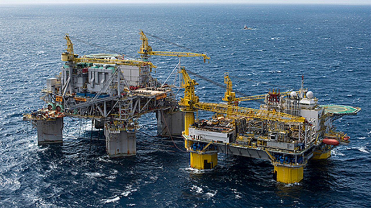 Petrobras/covid: Justiça define como acidente de trabalho contágio em plataformas