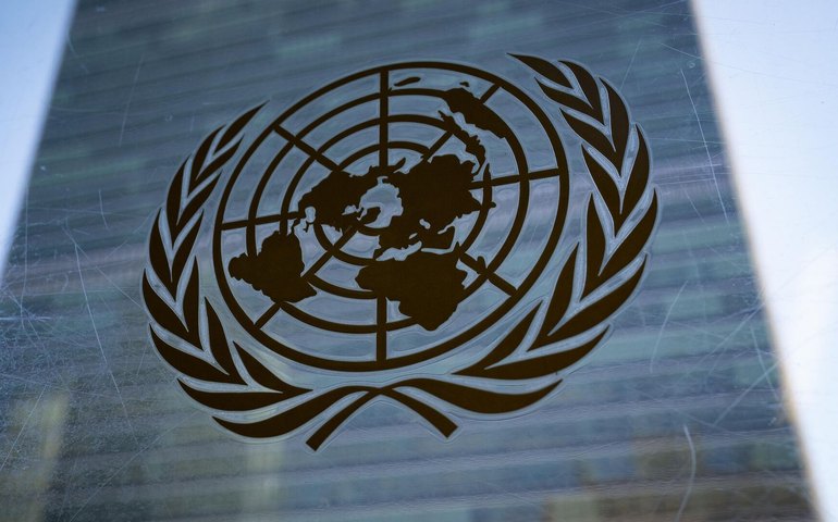 Ativista acusa instituições globais de proteger interesses próprios