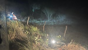 Motociclista fica ferido após colidir com cerca de arame farpado na Grande Aracaju