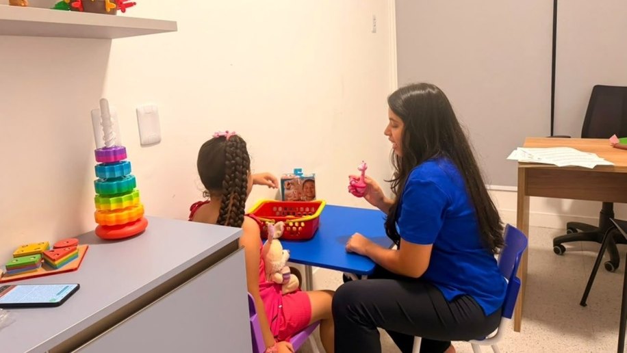 Casa do Autista adota método multidimensional para estimular desenvolvimento da fala das crianças