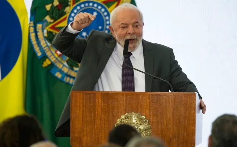 Lula adia nova âncora para discutir alta de gastos com saúde e educação