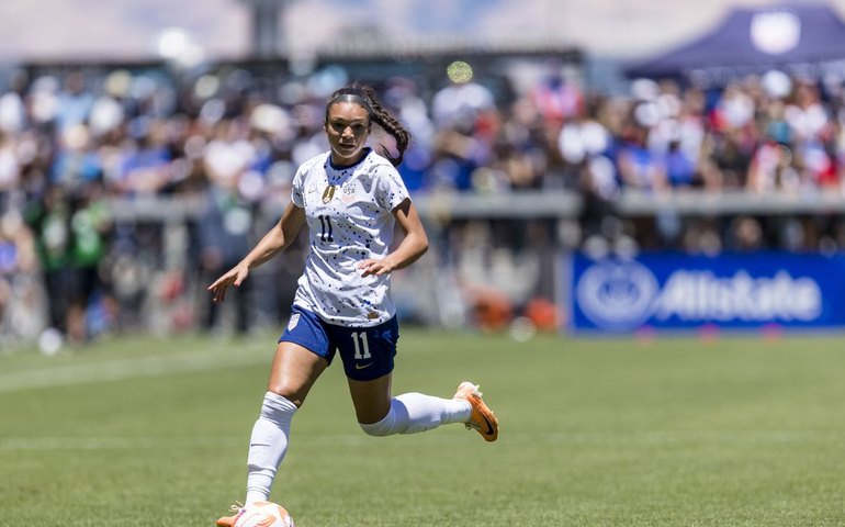 Comandados por Sophia Smith, EUA superam Vietnã em estreia na Copa