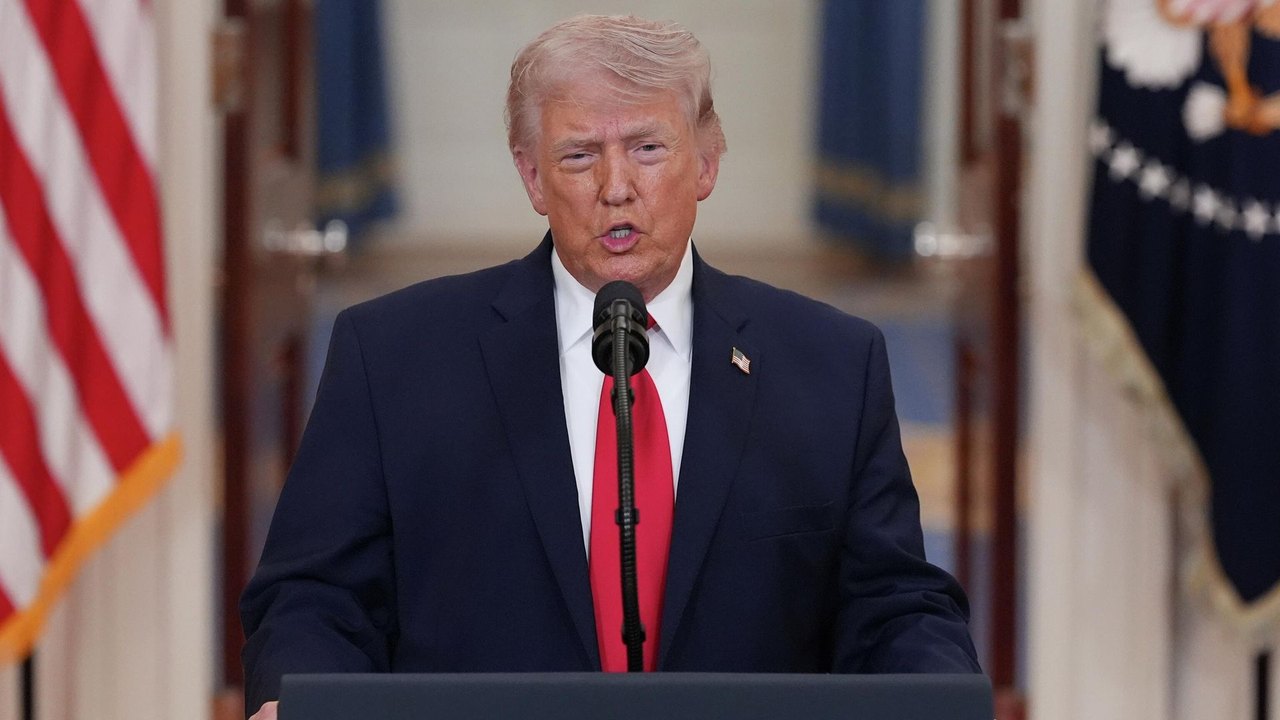 Trump novamente ameaça países europeus com tarifas sobre possíveis impostos digitais