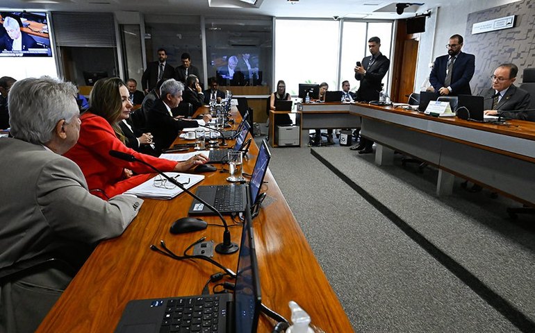 CRA aprova ajustes no Orçamento de 2025