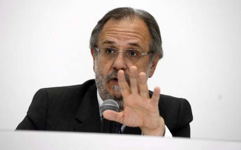 Rossetto diz que decreto com salário mínimo maior considera INPC de dezembro