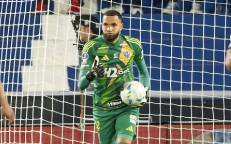 Everson cobra justiça após importunação sexual à filha de 13 anos por torcedores do Atlético-MG