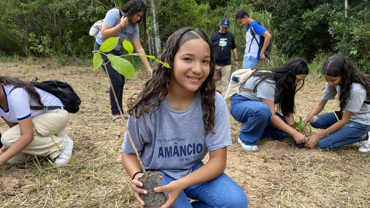 Semana da Água: estudantes visitam APA do Catolé e conhecem práticas de preservação ambiental
