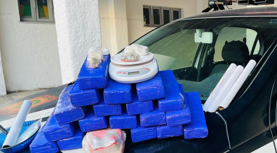 Dois homens são presos com 20 Kg de maconha na Grande Aracaju / Foto: Foto: SSP/Divulgação