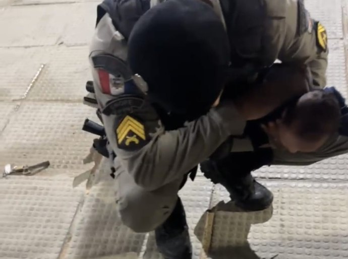 Heróis de farda: policiais militares salvam recém-nascido engasgado em Roteiro