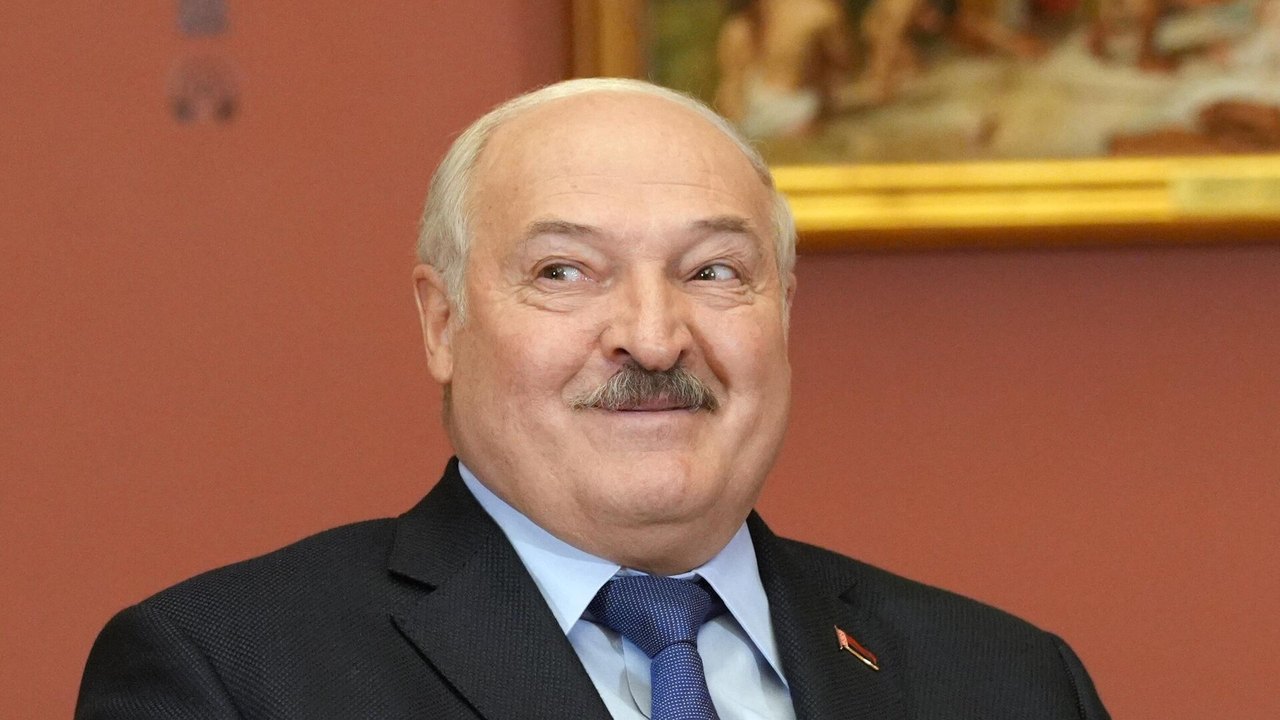 Lukashenko é reeleito presidente de Belarus com mais de 86% dos votos