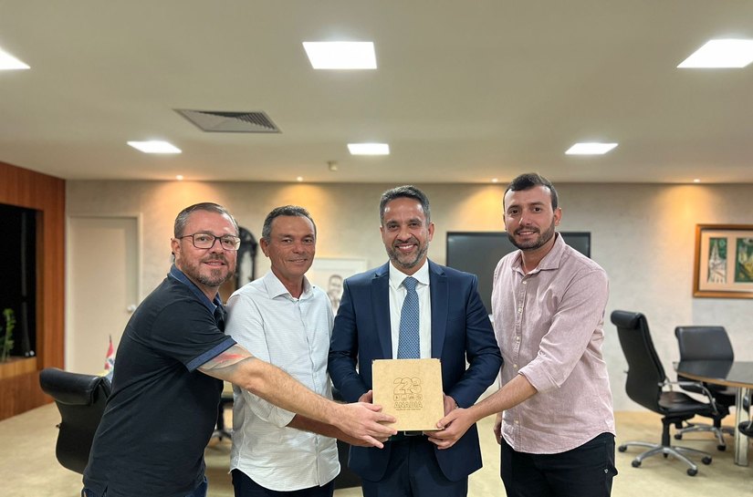 Prefeito de Anadia se reúne com presidente da Câmara dos Deputados e Governador