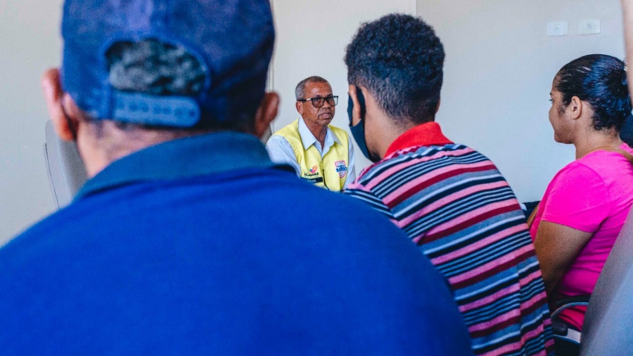 OAB media encontro entre gestor do Ronda no Bairro e vítima de abordagem truculenta