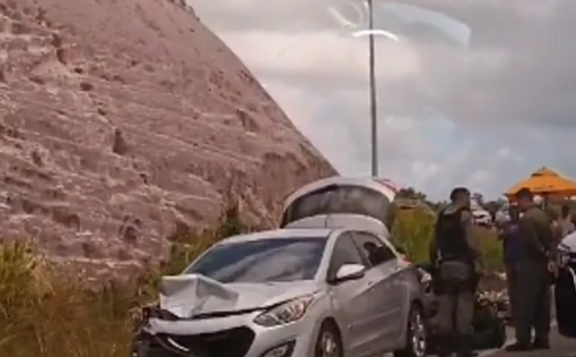 Acidente envolvendo três carros deixa feridos em Jequiá da Praia