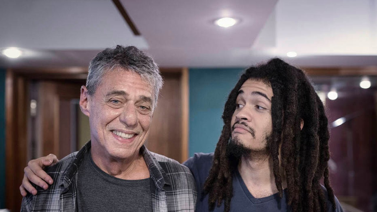 Chico Brown chega aos poucos