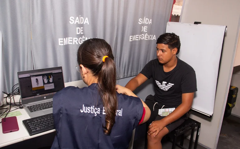 TRE-AL leva serviços eleitorais para reeducandos durante ação do Registre-se!