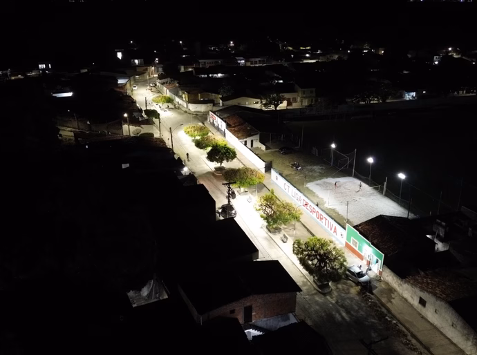 Prefeitura de Penedo investe em urbanização e iluminação pública na Rua Aliança Liberal