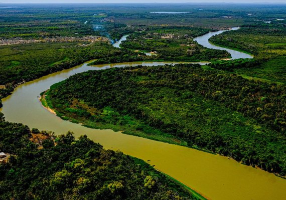 Avião sofre acidente em região do Pantanal e ocupantes são resgatados com vida
