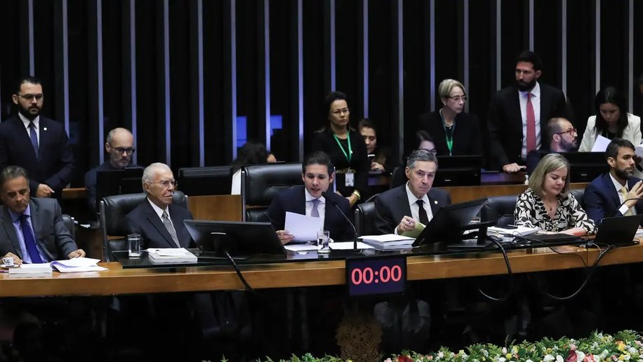 Motta contradiz versão bolsonarista: “somos um país democrático”