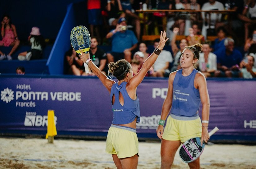 Brasil é campeão no masculino e no feminino no Pure Beach na Praia do Francês